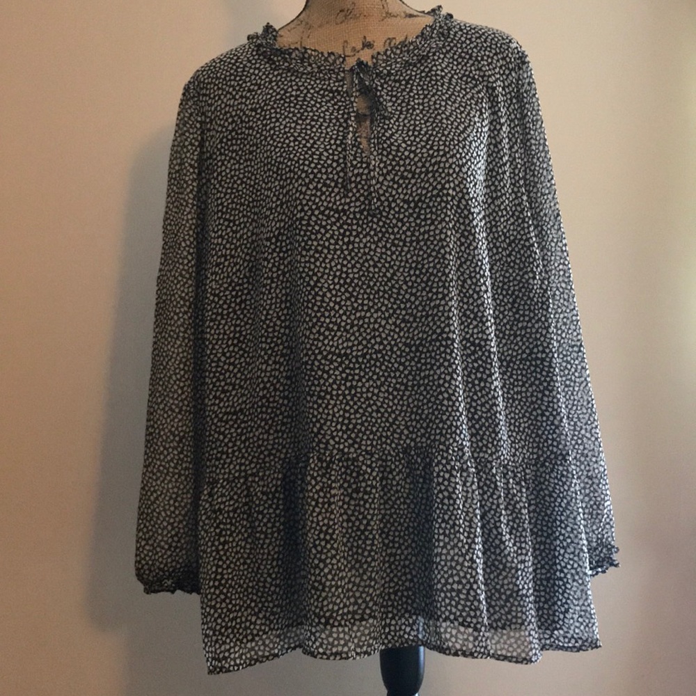 Cool and airy top